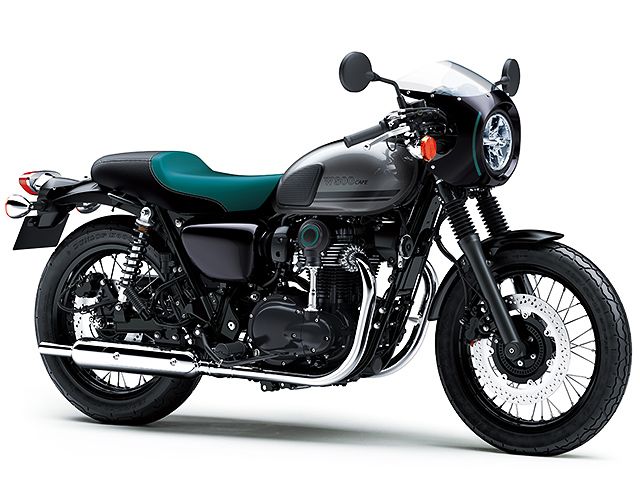2021年 W800 CAFE メタリックグラファイトグレー×メタリックディアブロブラック(カタログメイン)