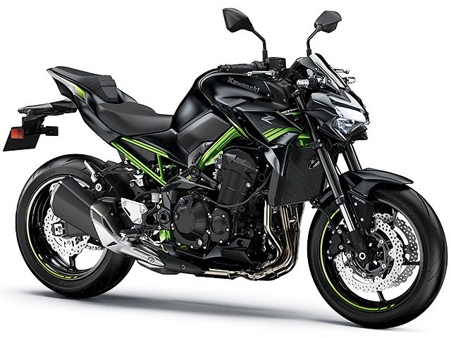2021年 Z900 メタリックスパークブラック×メタリックフラットスパークブラック(カタログメイン)