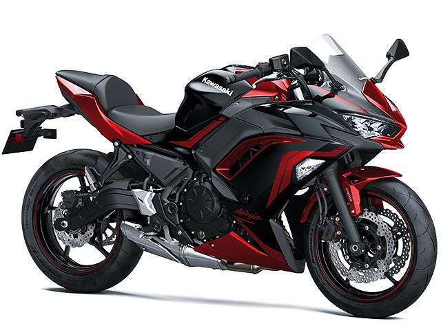 2021年 Ninja 650 メタリックスパークブラック×メタリックインペリアルレッド(カタログメイン)