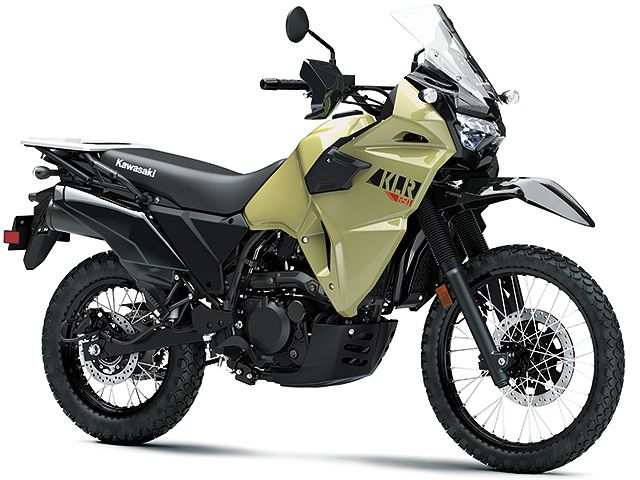 2021年 KLR650 パールサンドカーキ(カタログメイン)