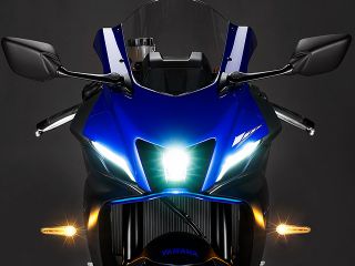 2022年 YZF-R7