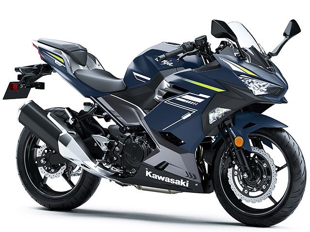 2022年 Ninja 400 メタリックマットトワイライトブルー×メタリックグラファイトグレー(カタログメイン)