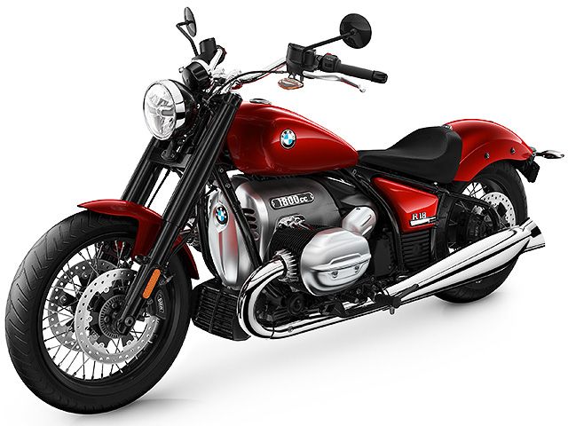 2022年 R18 Mars red metallic(カタログメイン)
