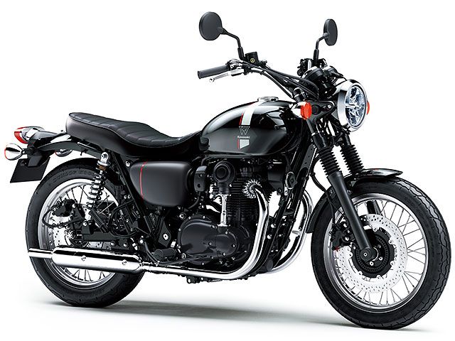 2022年 W800 STREET エボニー×メタリックマットグラフェンスチールグレー(カタログメイン)
