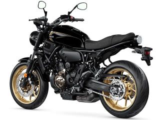 2022年 XSR700(リアビュー)