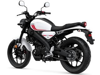 2023年 XSR125(リアビュー)