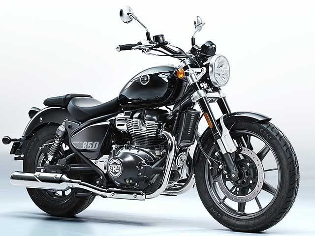 2023年 Super Meteor 650 ASTRAL BLACK(カタログメイン)