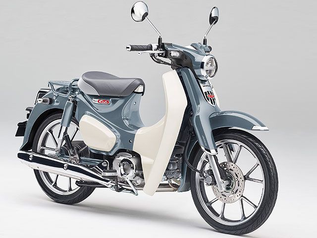 2023年 Super Cub C125 パールカデットグレー(カタログメイン)