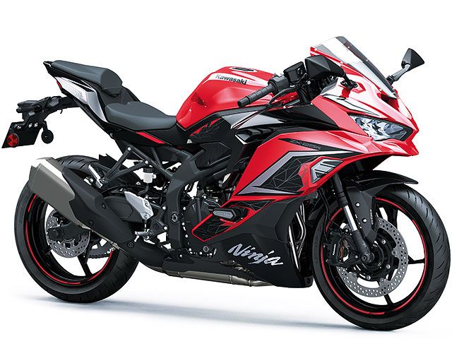 2023年 Ninja ZX-25R SE キャンディパーシモンレッド×エボニー(カタログメイン)