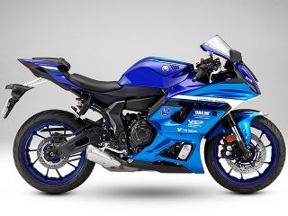 2023年 YZF-R7(サイドビュー)