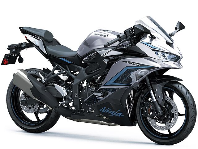 2024年 Ninja ZX-25R SE メタリックファントムシルバー×エボニー(カタログメイン)