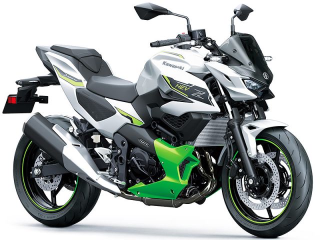 2024年 Z7 Hybrid (カタログメイン)