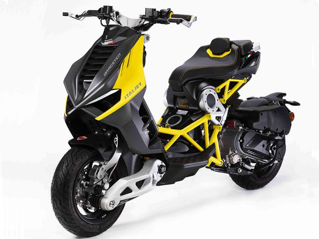 2022年 DRAGSTER 200 (カタログメイン)