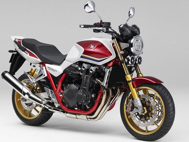 2024年 CB1300 SUPER FOUR SP パールサンビームホワイト(カタログメイン)