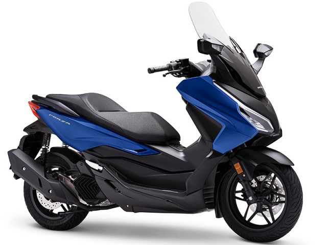 2025年 FORZA125 Mat Pearl Pacific Blue(カタログメイン)