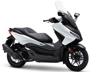 2025年 FORZA125Mat Pearl Cool White
