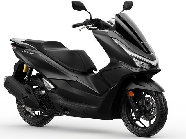 2025年 PCX125 Mat Dim Gray Metallic(カタログメイン)