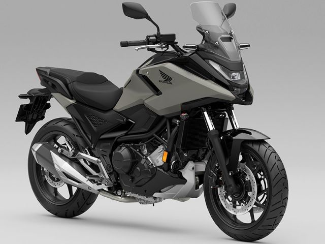 2025年 NC750X マットディープマッドグレー(カタログメイン)
