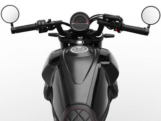 2025年 GV125X Roadster(ハンドルまわりイメージ)