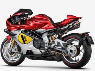 2025年 SUPERVELOCE 1000 AGO(リアビュー)