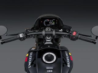 2026年 GSX-8TT(ハンドルまわりイメージ)