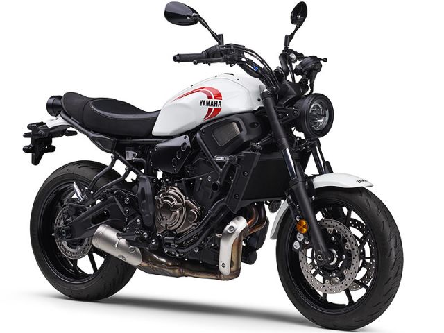 2025年 XSR700 ABS ラジカルホワイト(カタログメイン)