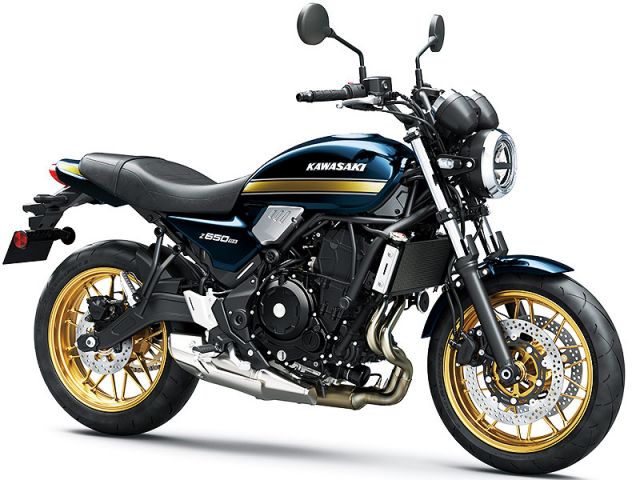 2026年 Z650RS メタリックオーシャンブルー(カタログメイン)