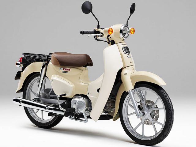 2026年 Super Cub 110 Lite バージンベージュ(カタログメイン)