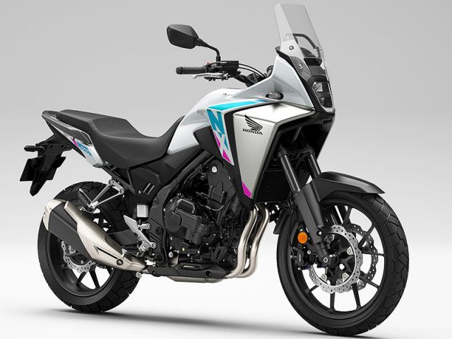 2026年 NX500 E-Clutch (カタログメイン)