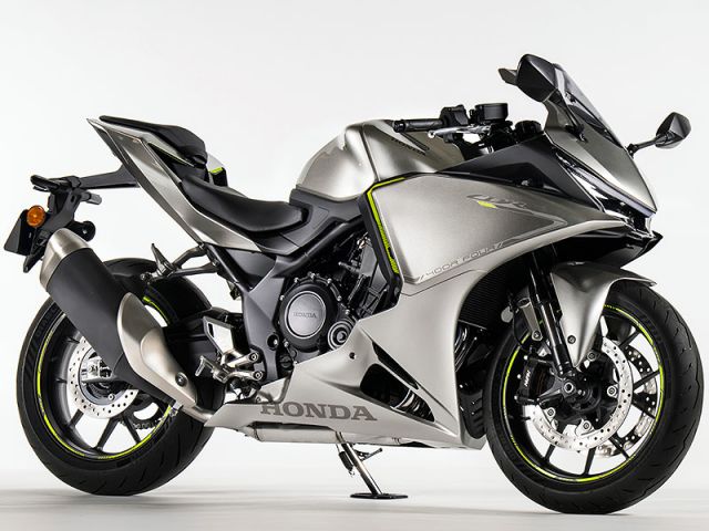 年 CBR400R FOUR E-Clutch Concept (カタログメイン)