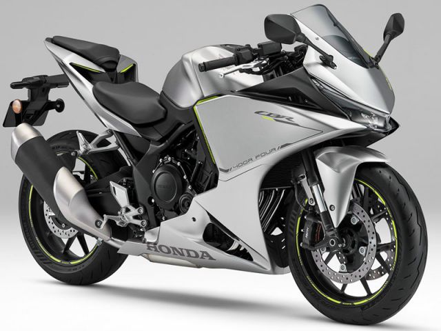 2026年 CBR400R FOUR E-Clutch ベータシルバーメタリック（カタログメイン）