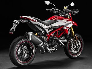 2016年 Hypermotard 939 SP（リアビュー）