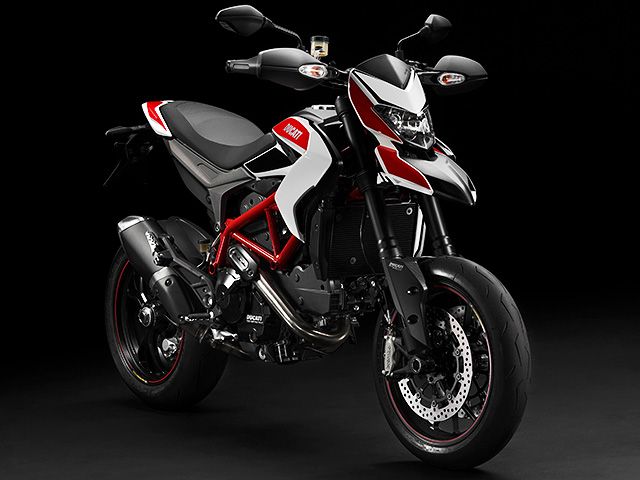 2014年 Hypermotard SP コルセ（カタログメイン）