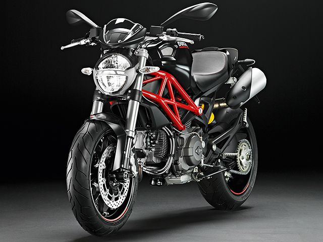 2010年 Monster 796 （カタログメイン）