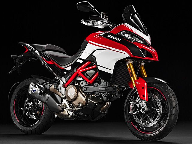 2016年 Multistrada 1200 PikesPeak レッド・ウィズ・ストライプリバティ（カタログメイン）