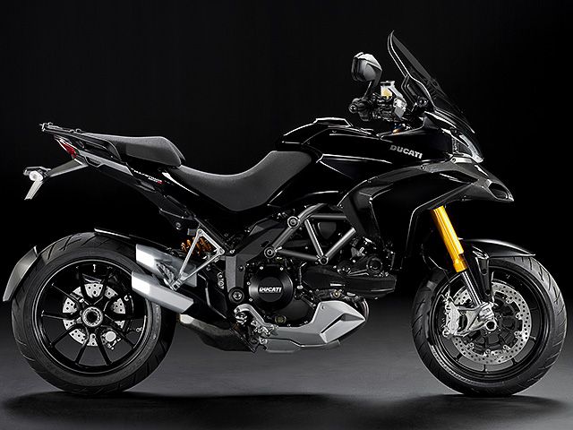 2010年 Multistrada 1200S Sport Edition ダイヤモンドブラック（カタログメイン）