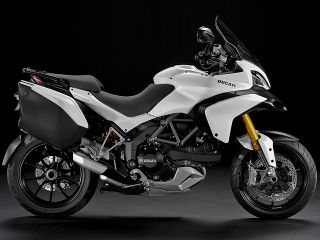 2010年 Multistrada 1200S Touring Edition（サイドビュー）