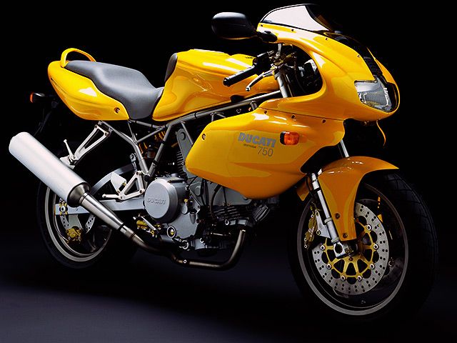 2001年 SuperSport 750 (ハーフ・フェアリング)(カタログメイン)