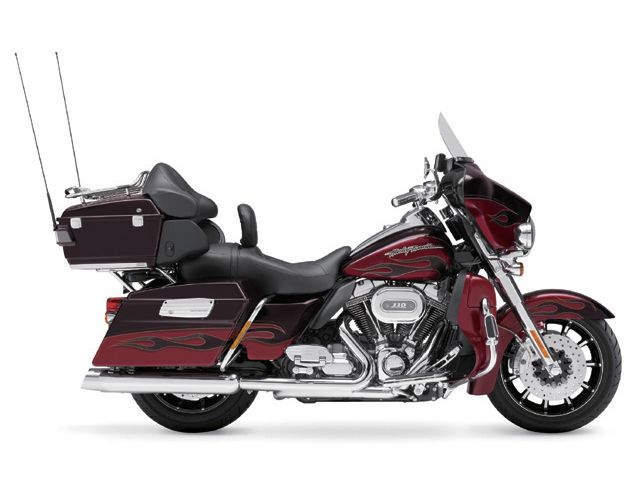 2011年 CVO FLHTCUSE6 Electra Glide Ultra Classic ブラックエンバー＆リオレッド（カタログメイン）