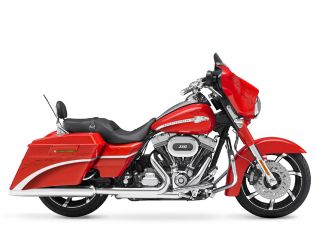 2010年 CVO FLHXSE Street Glideテキーラサンライズ
