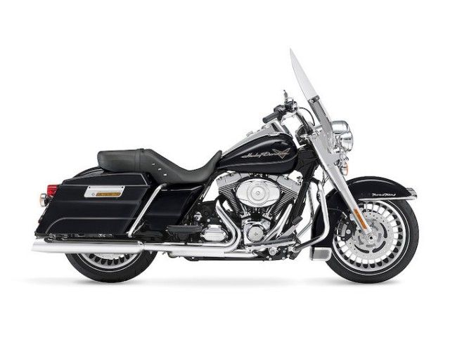 2012年 FLHR Road King ビビッドブラック（カタログメイン）