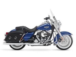 2015年 FLHRC Road King Classicスーペリアブルー