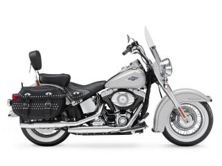 2015年 FLSTC Heritage Softail Classicブリリアントシルバーパール