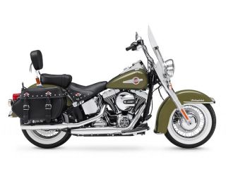 2016年 FLSTC Heritage Softail Classicオリーブゴールド