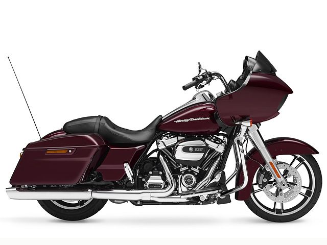 2018年 FLTRX Road Glide （カタログメイン）