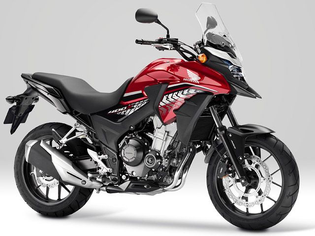 2017年 400X ABS キャンディープロミネンスレッド（カタログメイン）