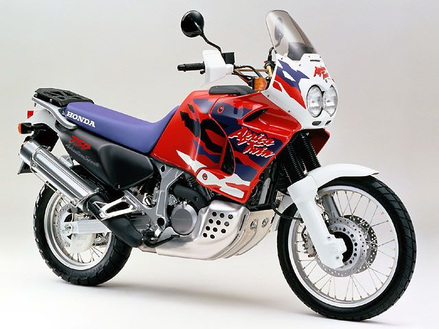 1996年 AFRICA TWIN スパークリングレッド（カタログメイン）