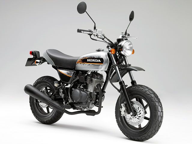 ホンダ Honda エイプ50 デラックス タイプd Ape50 Deluxe Type Dの型式 諸元表 詳しいスペック バイクのことならバイクブロス