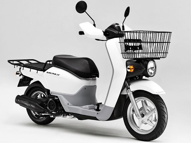 2015年 BENLY 110 PRO ロスホワイト（カタログメイン）
