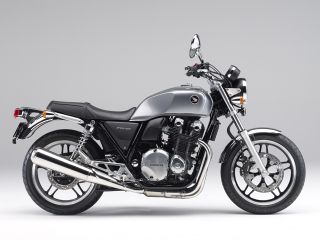 2014年 CB1100 ABSソードシルバーメタリック